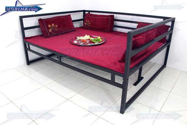 تخت سنتی چوبی و فلزی